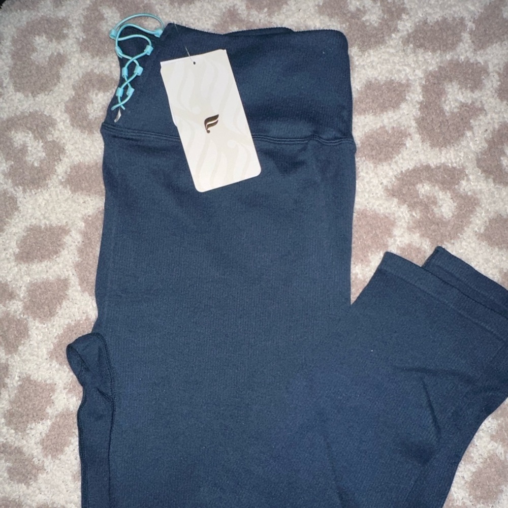 Fabletics High Waisted Rib Legging size XL